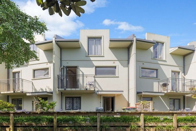 Photo of property in 18/266 Shirley Road, Papatoetoe, Auckland, 2025