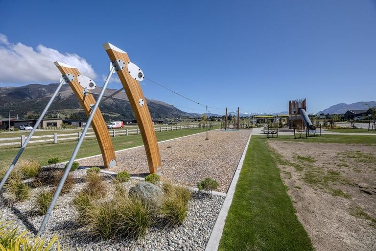 Photo of property in 36 Longview Drive, Lake Hawea, 9382