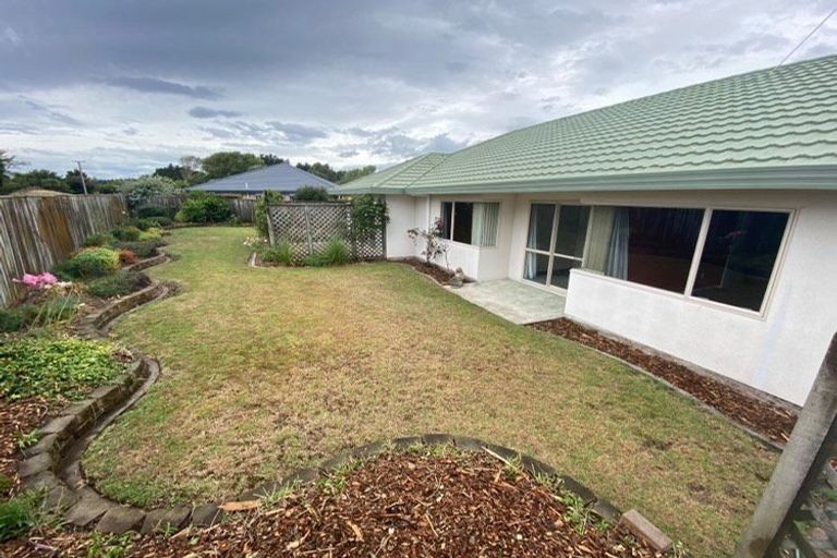 Photo of property in 5 Stella Court, Paraparaumu, 5032