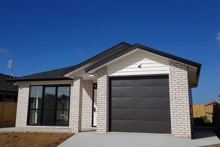 Photo of property in 27 Tawhiti Road, Pukekohe, 2120