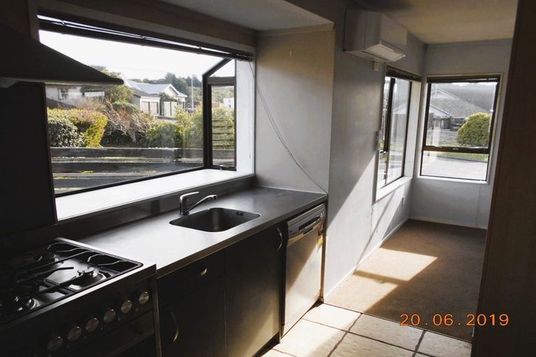 Photo of property in 7 Jasmine Grove, Maungaraki, Lower Hutt, 5010