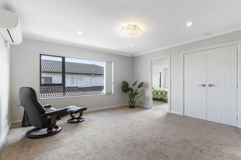 Photo of property in 11 Sunglade Grove, Flat Bush, Auckland, 2019