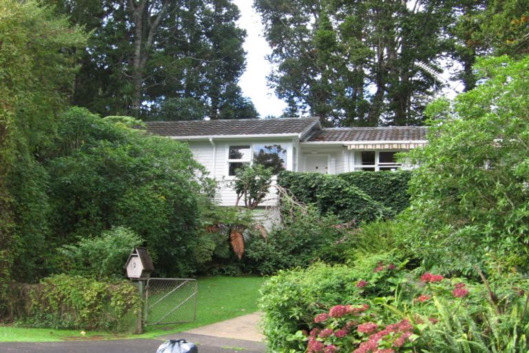 Photo of property in 2 Tainui Road, Titirangi, Auckland, 0604
