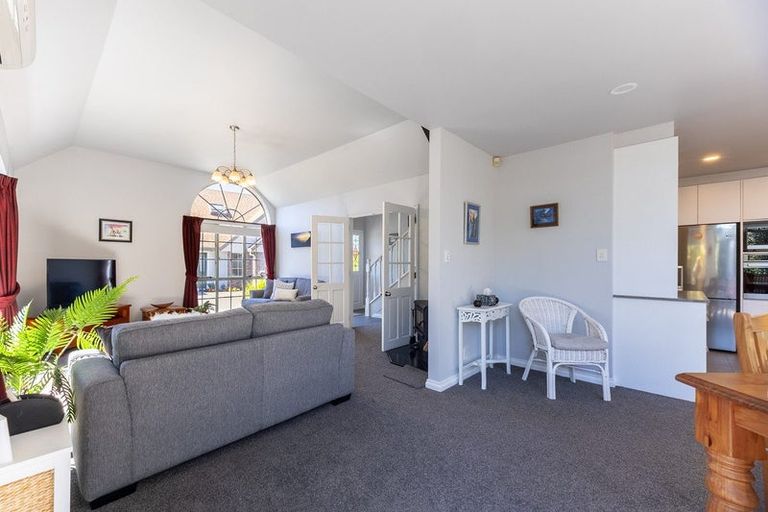 Photo of property in 2/268 Rosetta Road, Raumati Beach, Paraparaumu, 5032