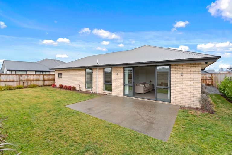Photo of property in 110 Caulfield Avenue, Halswell, Christchurch, 8025