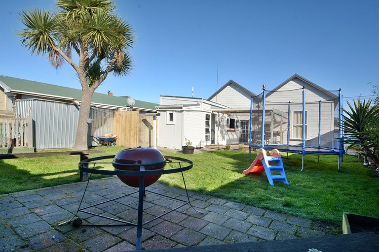 Photo of property in 43 Plunket Street, Saint Kilda, Dunedin, 9012