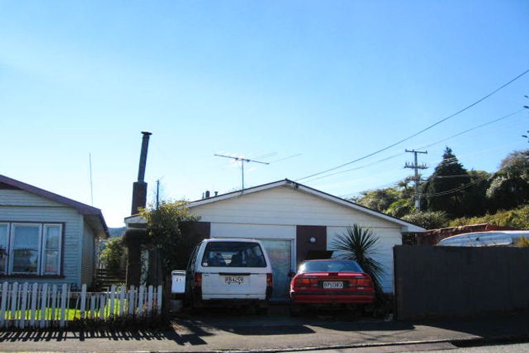 Photo of property in 21 Thompson Street, Greymouth, 7805