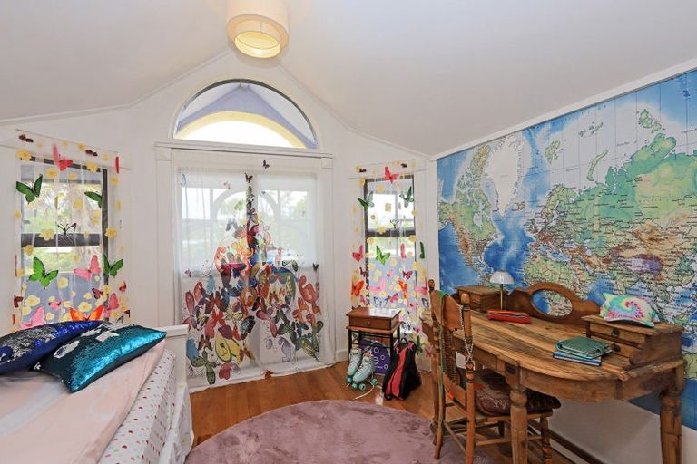 Photo of property in 37 Gillies Crescent, Waimarama, Havelock North, 4294