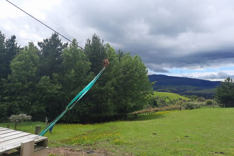 Photo of property in 989 Spur Road, Ashhurst, 4884