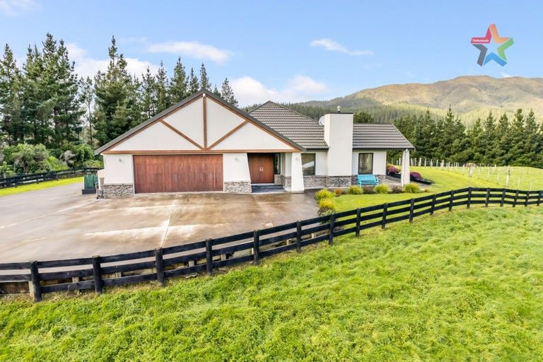 Photo of property in 32c Kaitoke Loop, Kaitoke, Upper Hutt, 5018