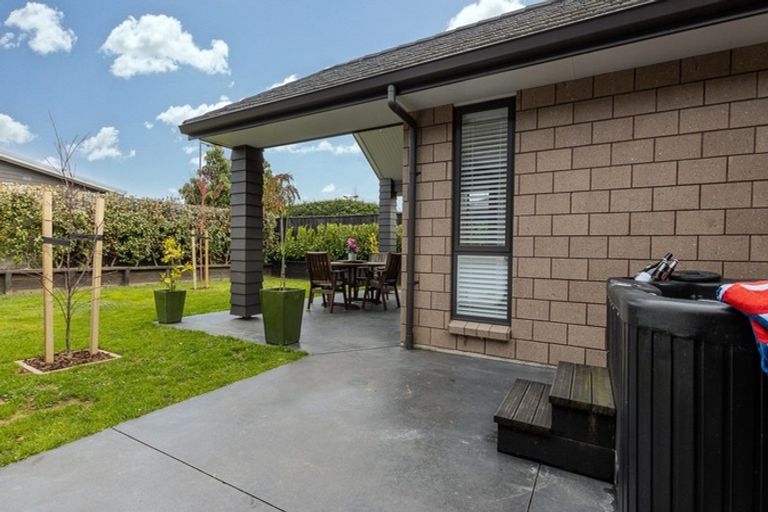 Photo of property in 31 Lilac Close, Cambridge, 3434