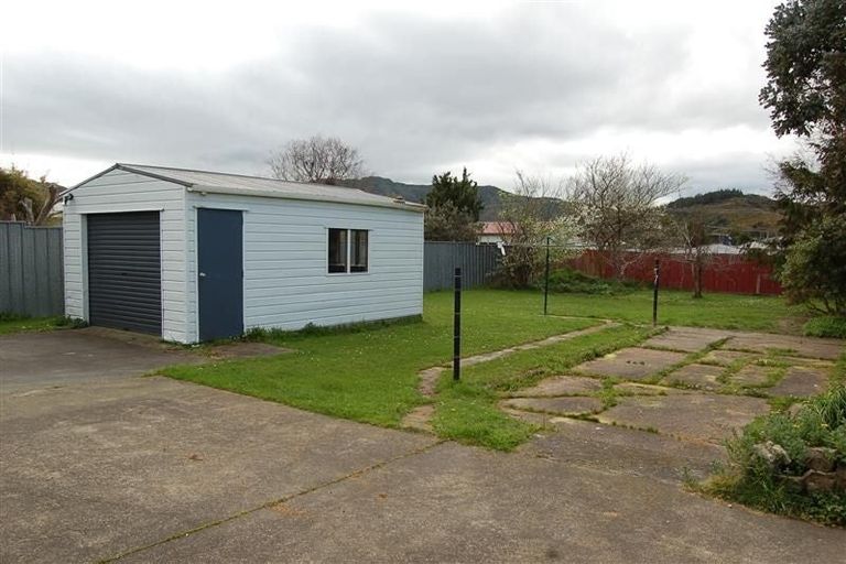 Photo of property in 84 Wainuiomata Road, Wainuiomata, Lower Hutt, 5014