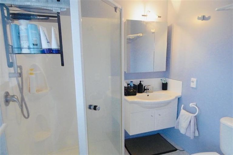 Photo of property in 28 Budleigh Street, Frankleigh Park, New Plymouth, 4310