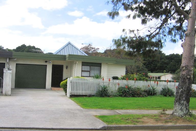 Photo of property in 1/1 Peguero Place, Totara Heights, Auckland, 2105