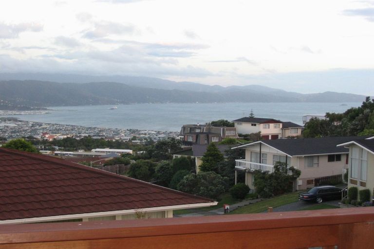Photo of property in 8 Protea Street, Maungaraki, Lower Hutt, 5010