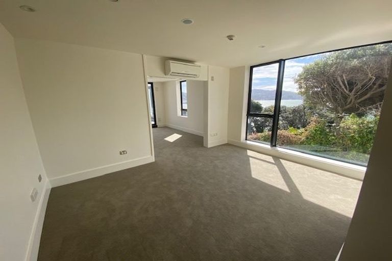 Photo of property in 5/308 Oriental Parade, Oriental Bay, Wellington, 6011