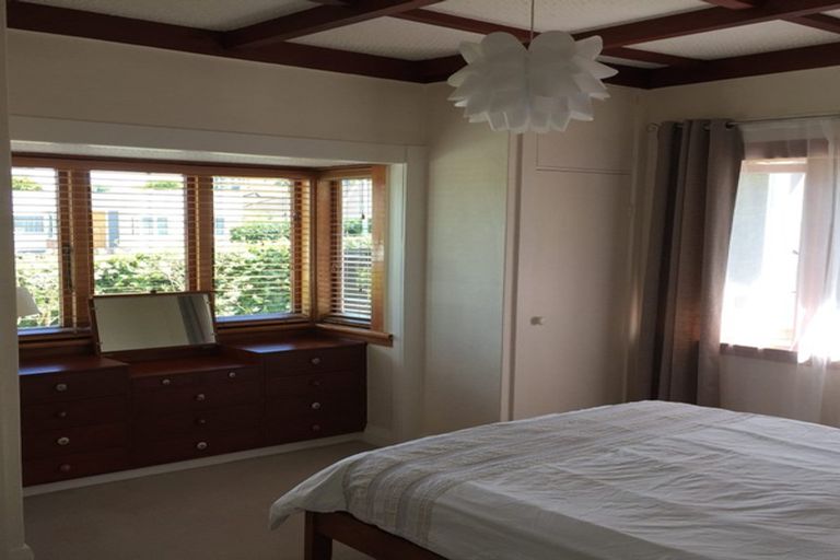 Photo of property in 36 Esmonde Road, Takapuna, Auckland, 0622