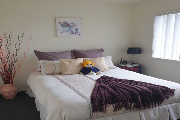 Photo of property in 11/15 O'sullivan Place, Waiuku, 2123