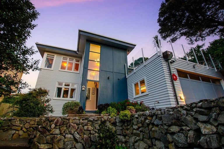 Photo of property in 160 Wellington Road, Paekakariki, 5034