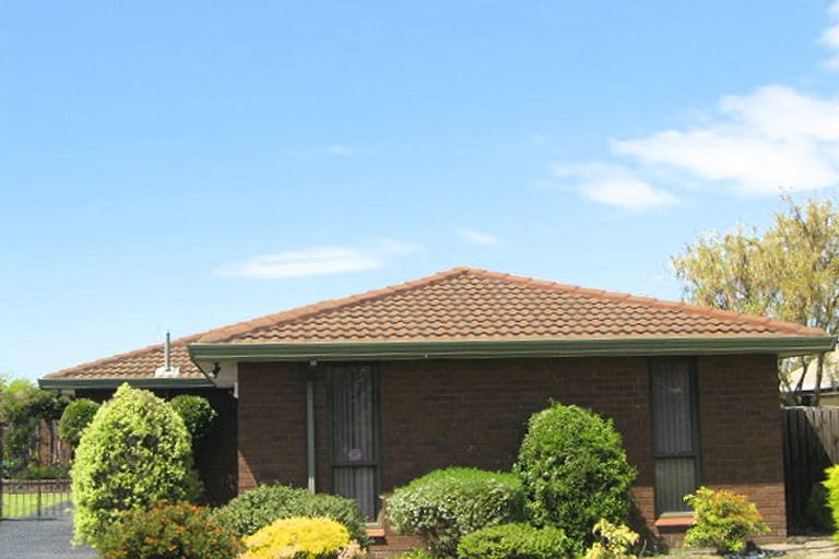 Photo of property in 15 Cherrywood Place, Redwood, Christchurch, 8051