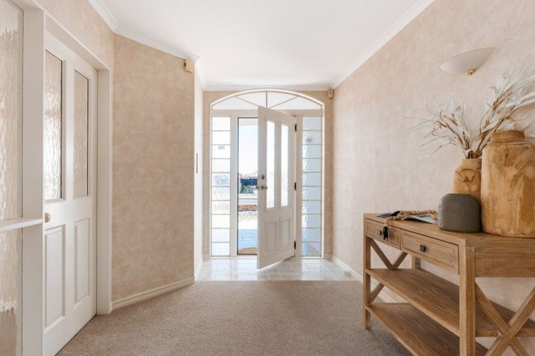 Photo of property in 4 Monterey Key, Papamoa Beach, Papamoa, 3118