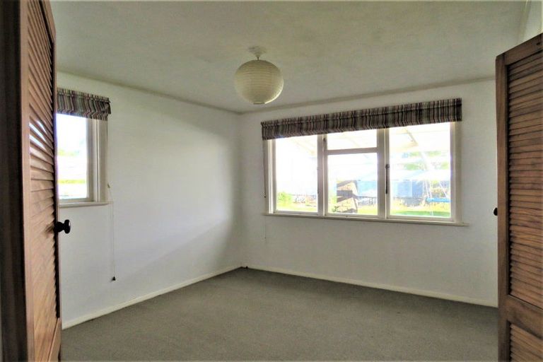 Photo of property in 78 Wakefield Street, Westport, 7825