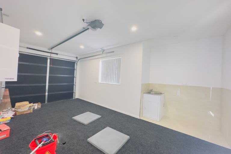 Photo of property in 20a Brentford Place, Manurewa, Auckland, 2102