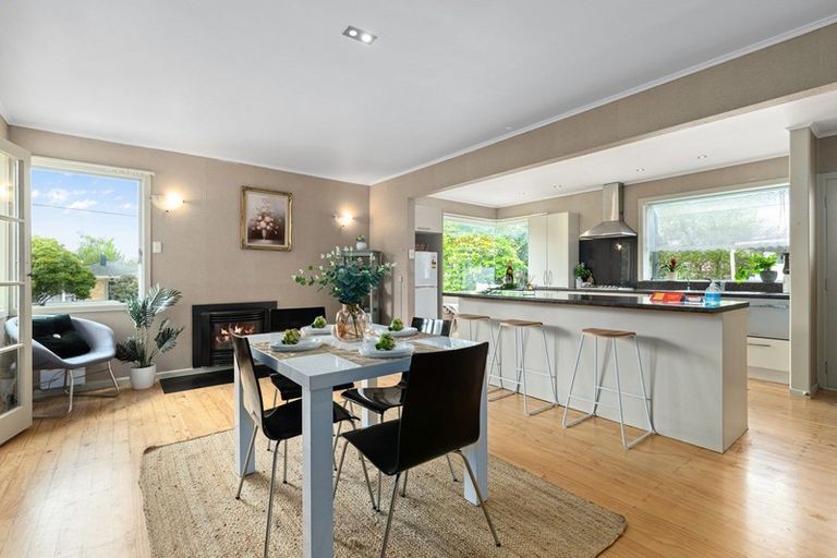 Photo of property in 17 Morris Road, Hillcrest, Hamilton, 3216