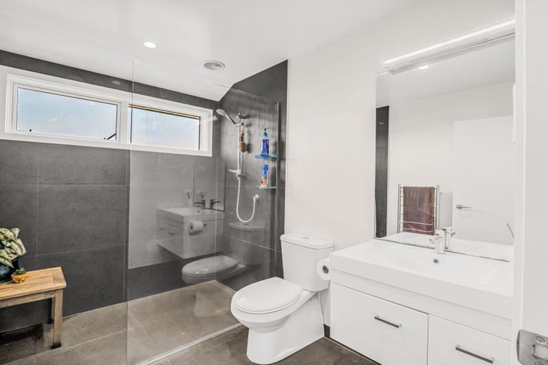 Photo of property in 33 Golf Vue Place, Castlecliff, Whanganui, 4501