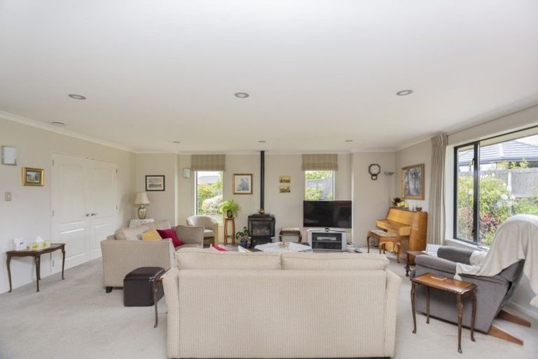 Photo of property in 20 Hannah Place, Holmes Hill, Oamaru, 9401