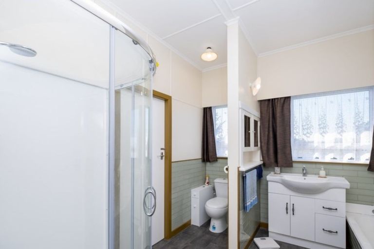 Photo of property in 40 High Street, Eltham, 4322