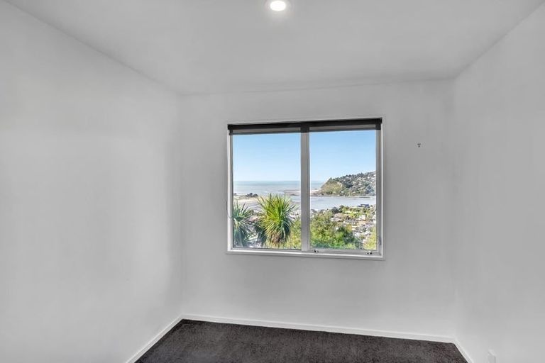 Photo of property in 18 Glendevere Terrace, Redcliffs, Christchurch, 8081
