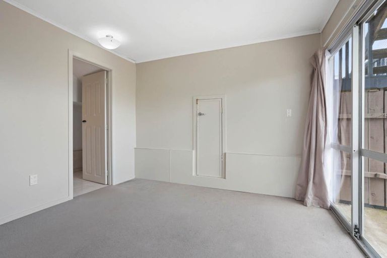 Photo of property in 25 Keegan Drive, Massey, Auckland, 0614