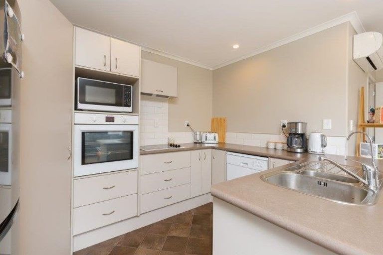 Photo of property in 93 Kinloch Way, Bethlehem, Tauranga, 3110