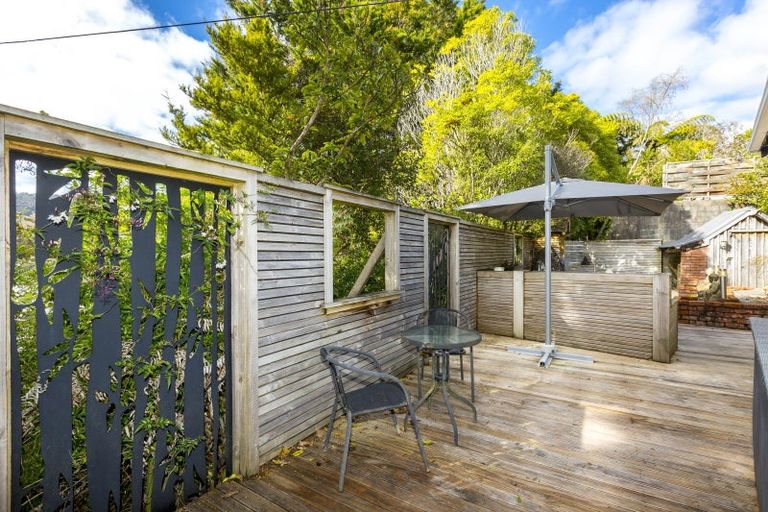 Photo of property in 1 Wyndham Road, Pinehaven, Upper Hutt, 5019