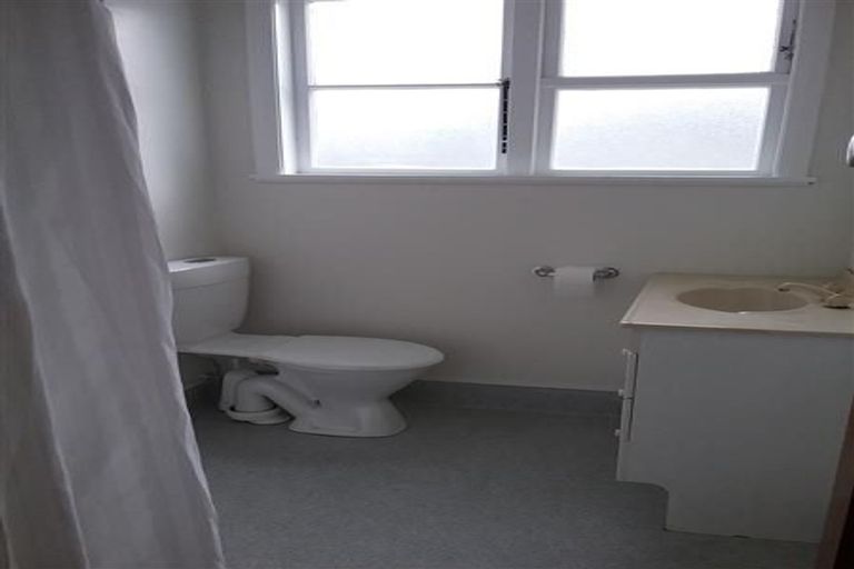 Photo of property in 2/44 Cambridge Street, Levin, 5510