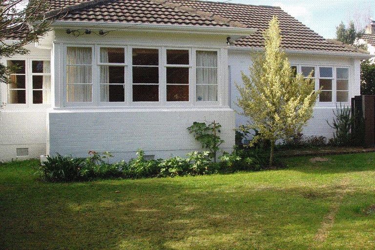 Photo of property in 12 Denvir Street, Strowan, Christchurch, 8052