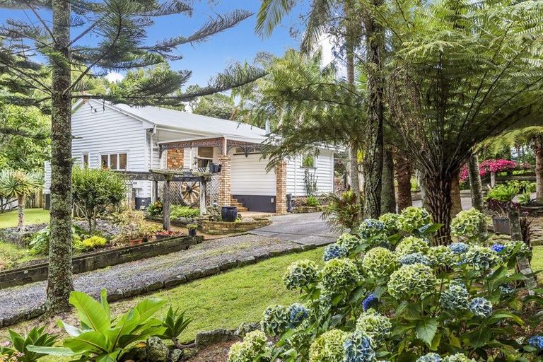 Photo of property in 147 Carter Road, Oratia, Auckland, 0604