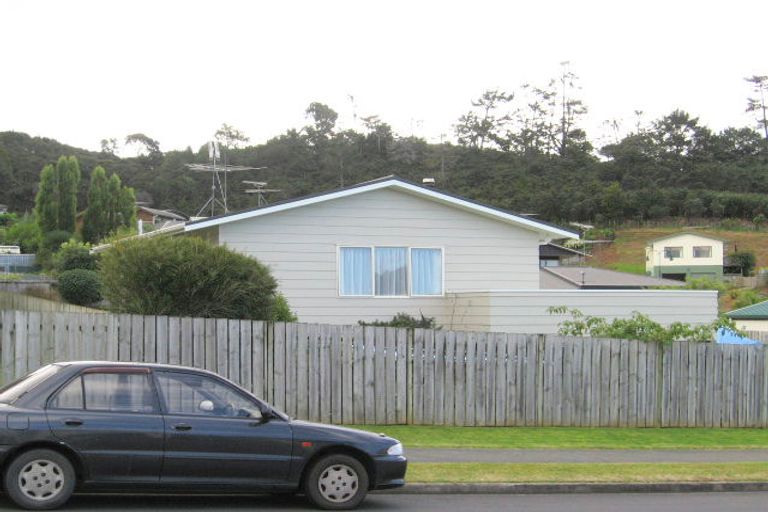 Photo of property in 9 Governor Grey Road, Snells Beach, 0920