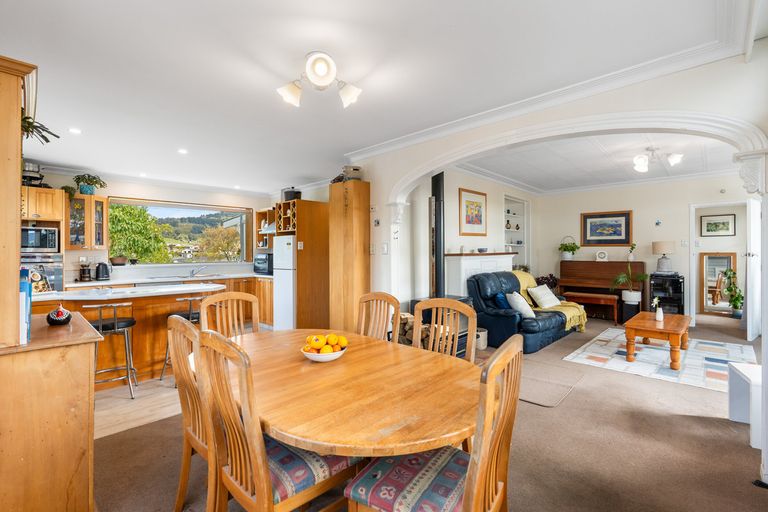 Photo of property in 52 Gladstone Road North, Mosgiel, 9024