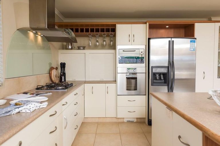 Photo of property in 305 Oceanbeach Road, Mount Maunganui, 3116