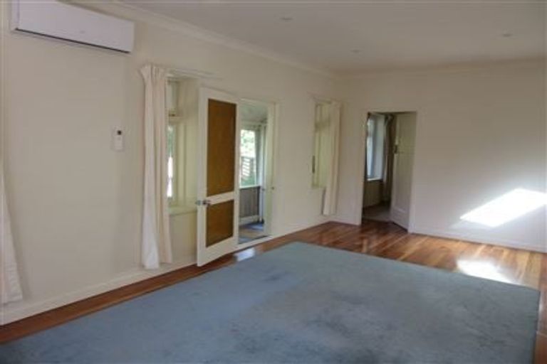 Photo of property in 188 Main Road South, Raumati South, Paraparaumu, 5032