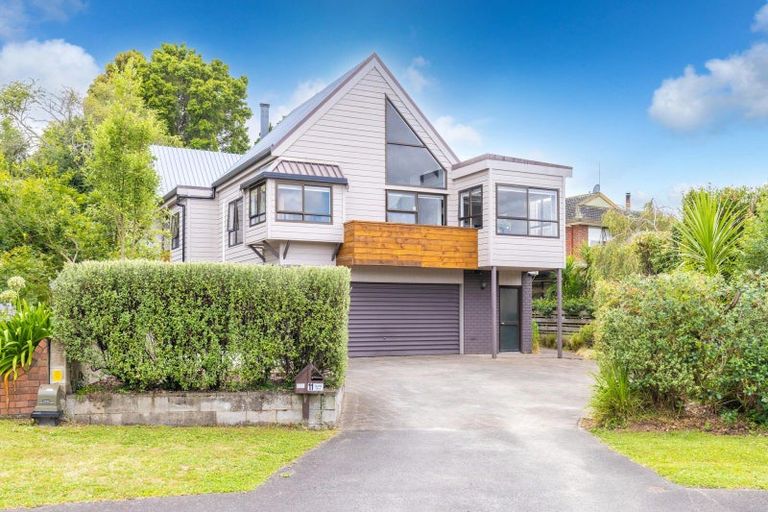 Photo of property in 11 Stirling Place, Dinsdale, Hamilton, 3204