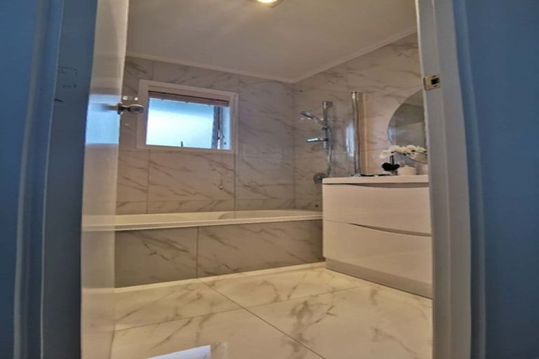 Photo of property in 1/3 Salisbury Road, Birkdale, Auckland, 0626