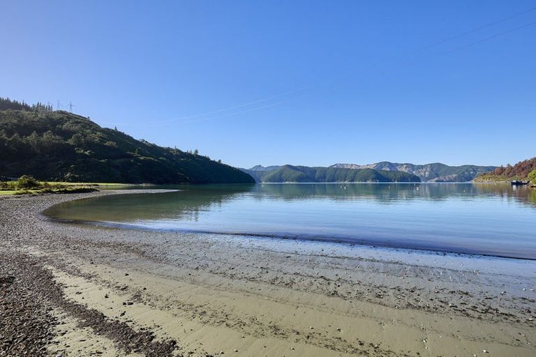 Photo of property in 16 Hakahaka Road, Port Underwood, Picton, 7281