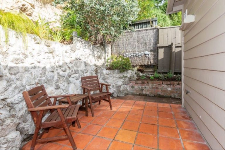 Photo of property in 34 Shakespeare Road, Bluff Hill, Napier, 4110