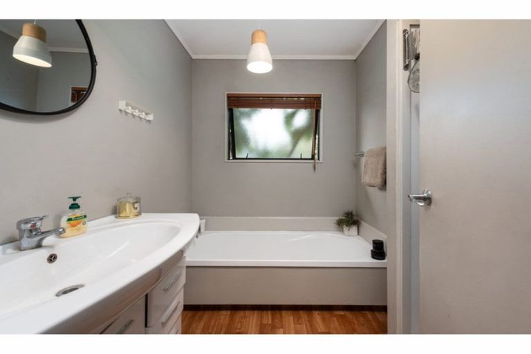 Photo of property in 35b Esmeralda Street, Welcome Bay, Tauranga, 3112