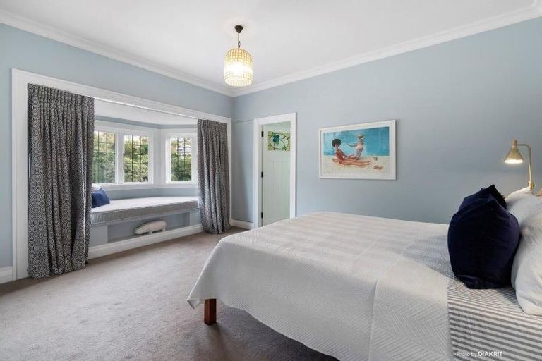 Photo of property in 37 Glen Road, Kelburn, Wellington, 6012