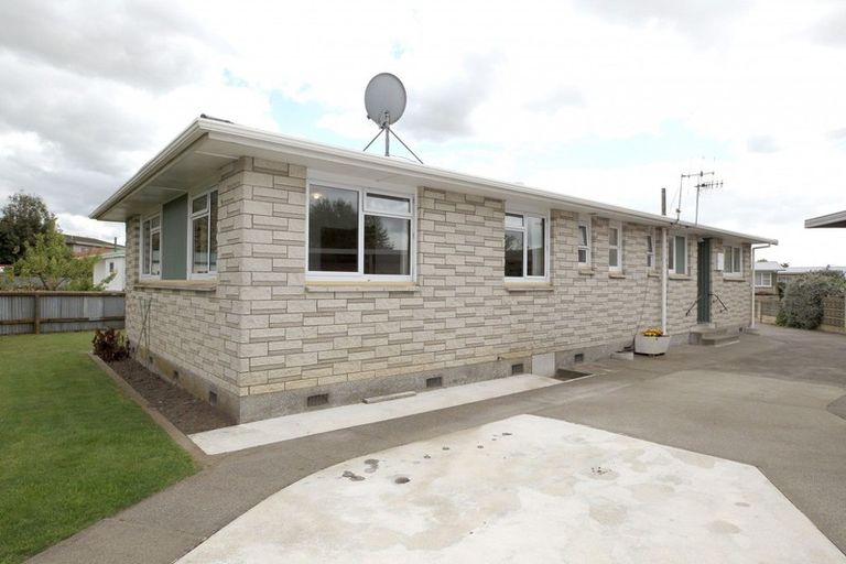 Photo of property in 33 Folkestone Drive, Flaxmere, Hastings, 4120