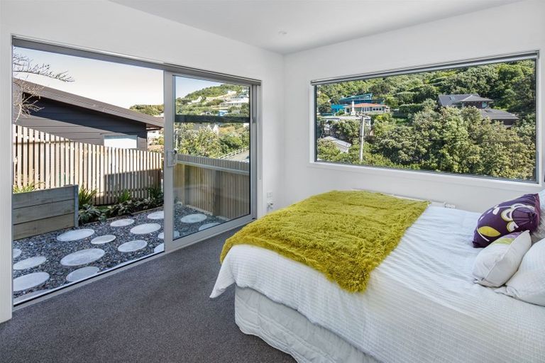Photo of property in 221 Houghton Bay Road, Houghton Bay, Wellington, 6023